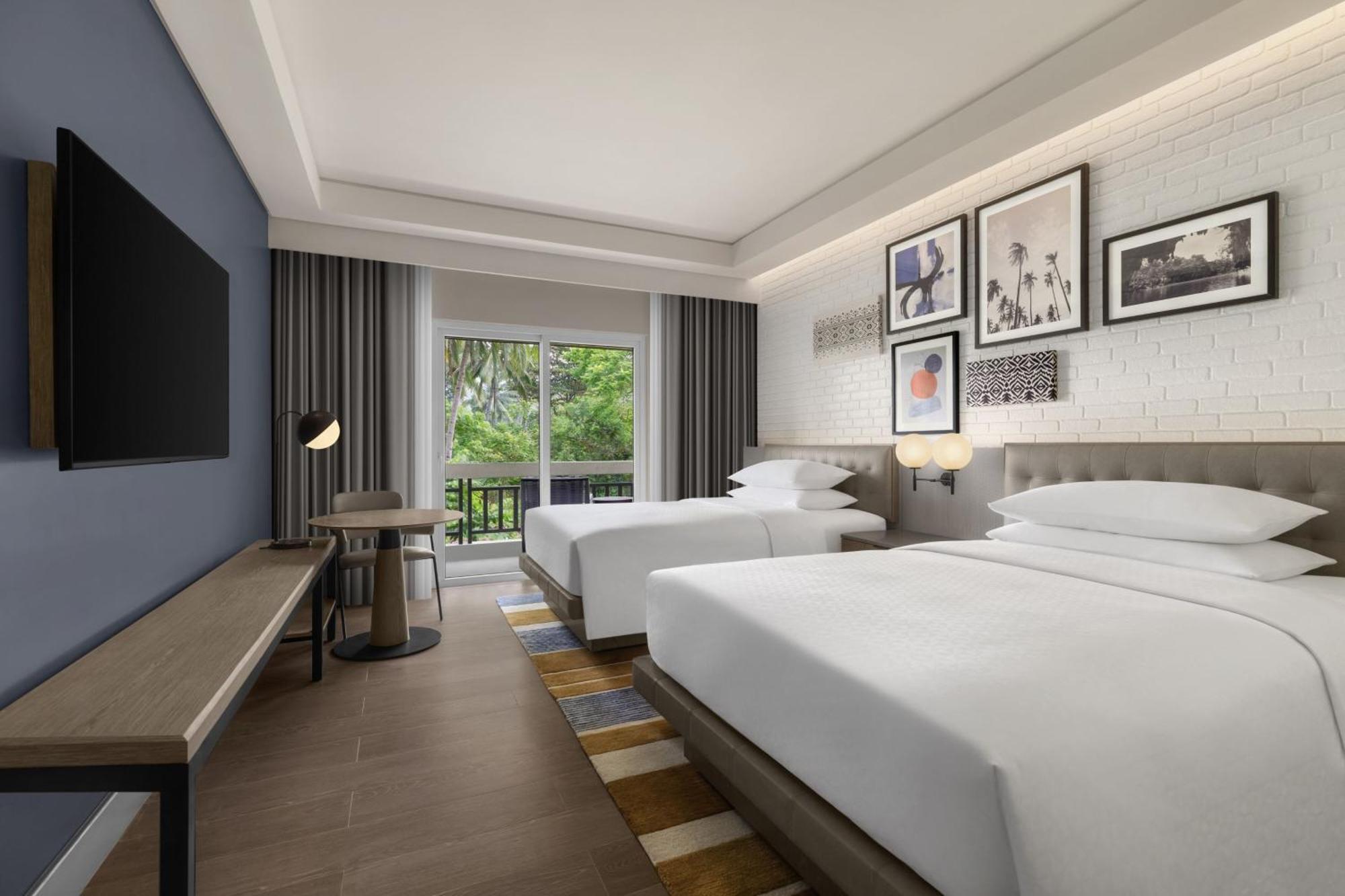 Four Points By Sheraton Palawan Puerto Princesa Екстериор снимка
