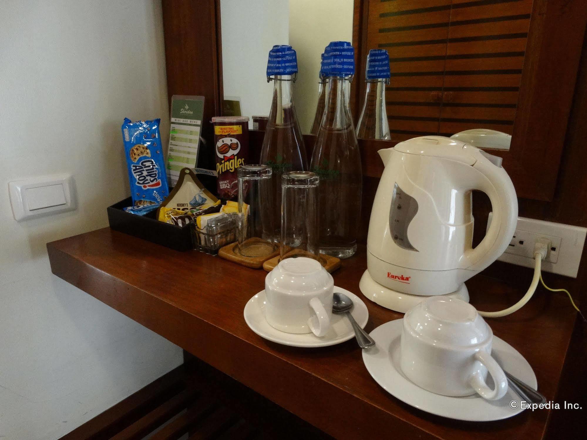 Four Points By Sheraton Palawan Puerto Princesa Екстериор снимка