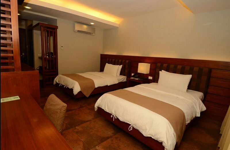 Four Points By Sheraton Palawan Puerto Princesa Екстериор снимка